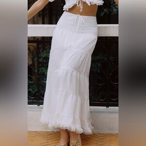 Maxi white skirt lace size L